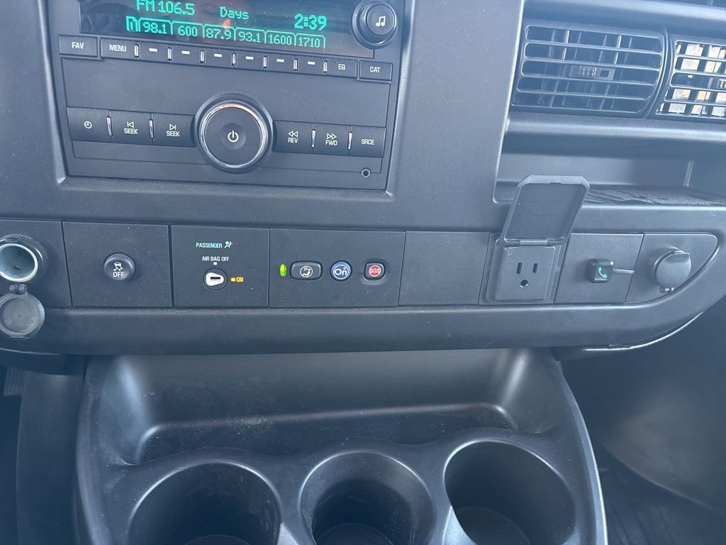 New 2025 GMC Savana 3500 w/ Power Convenience Package image 59