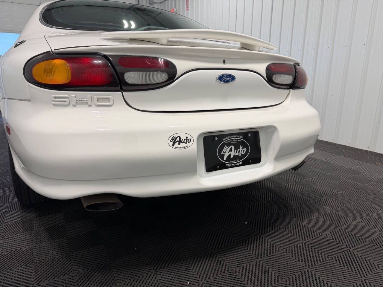Used 1997 Ford Taurus SHO FWD image 15