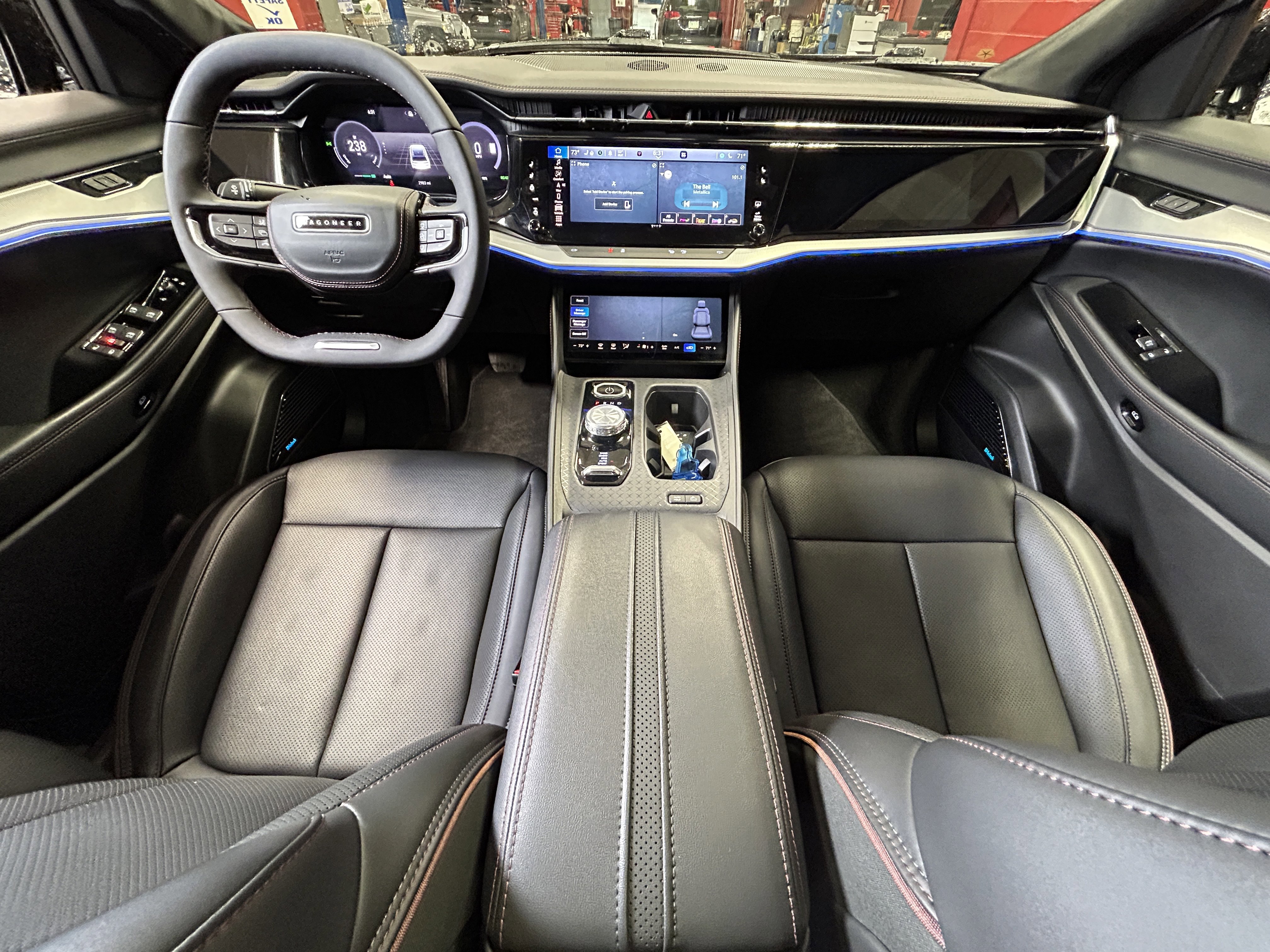 Used 2024 Jeep Wagoneer Launch Edition AWD/4WD image 21