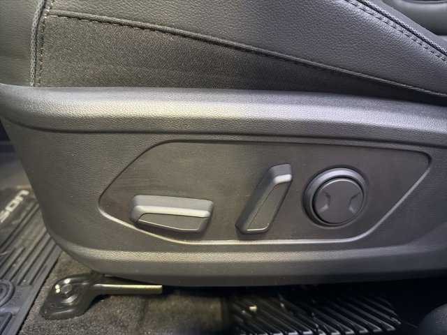 Certified 2025 Hyundai Tucson Limited image 12