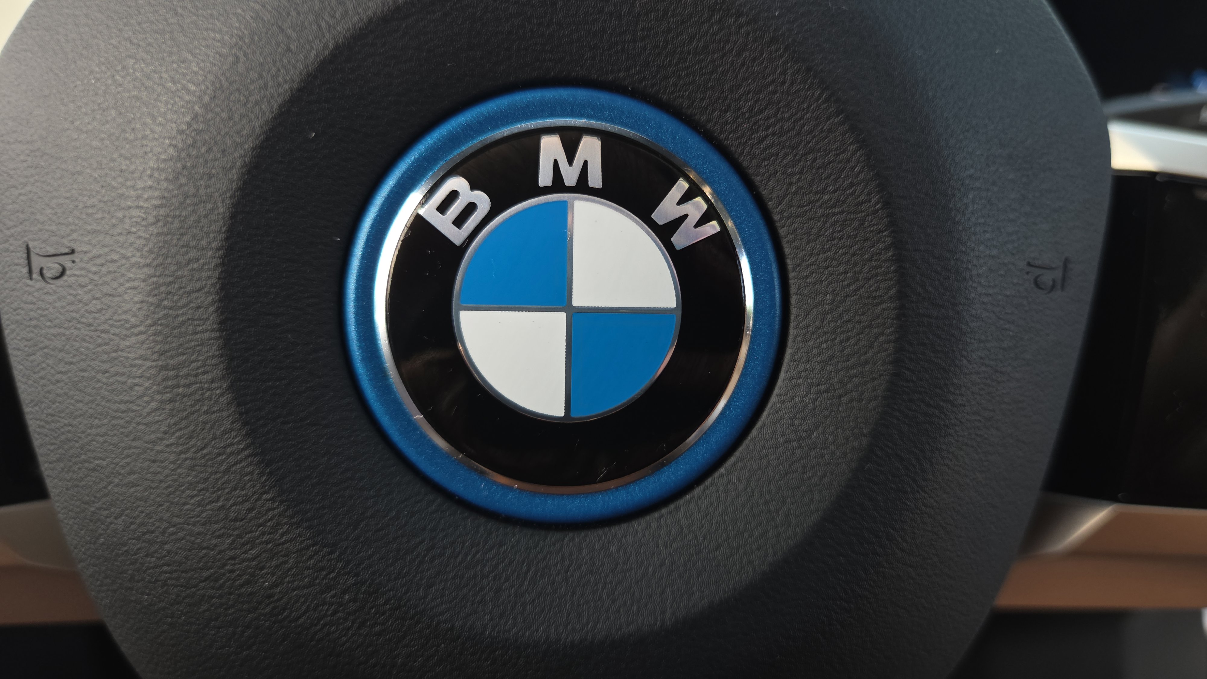 Used 2024 BMW iX xDrive50 w/ Sport Package AWD/4WD image 36