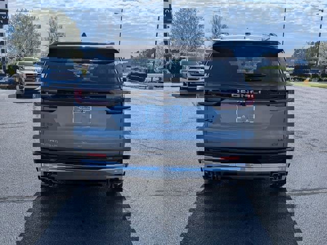 New 2026 GMC Acadia Denali w/ Super Cruise Package image 4