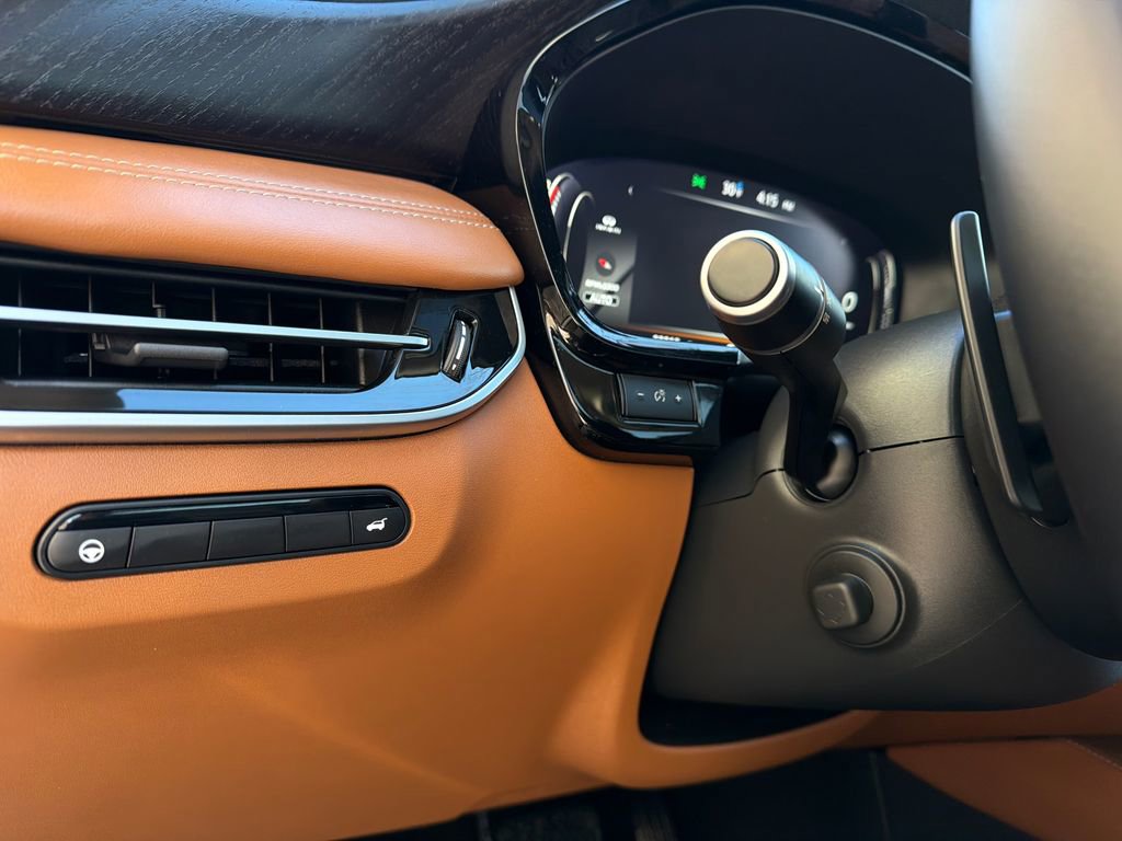 Used 2023 INFINITI QX60 Sensory image 35