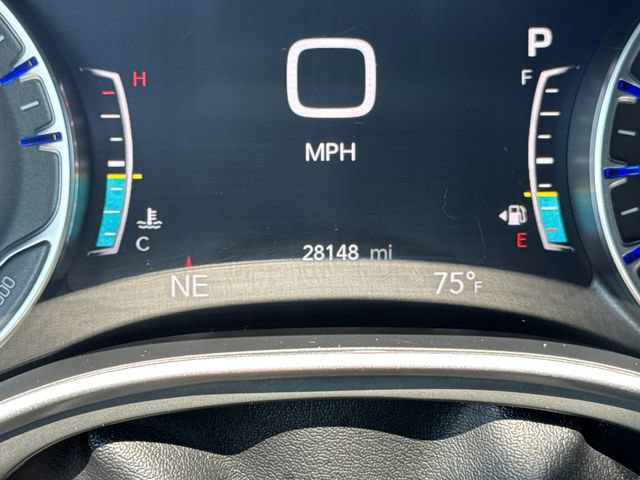 Used 2025 Chrysler Pacifica Select FWD image 17