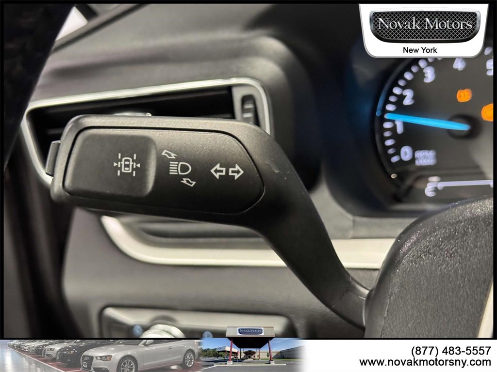 Used 2022 Ford Explorer XLT w/ Equipment Group 202A image 19