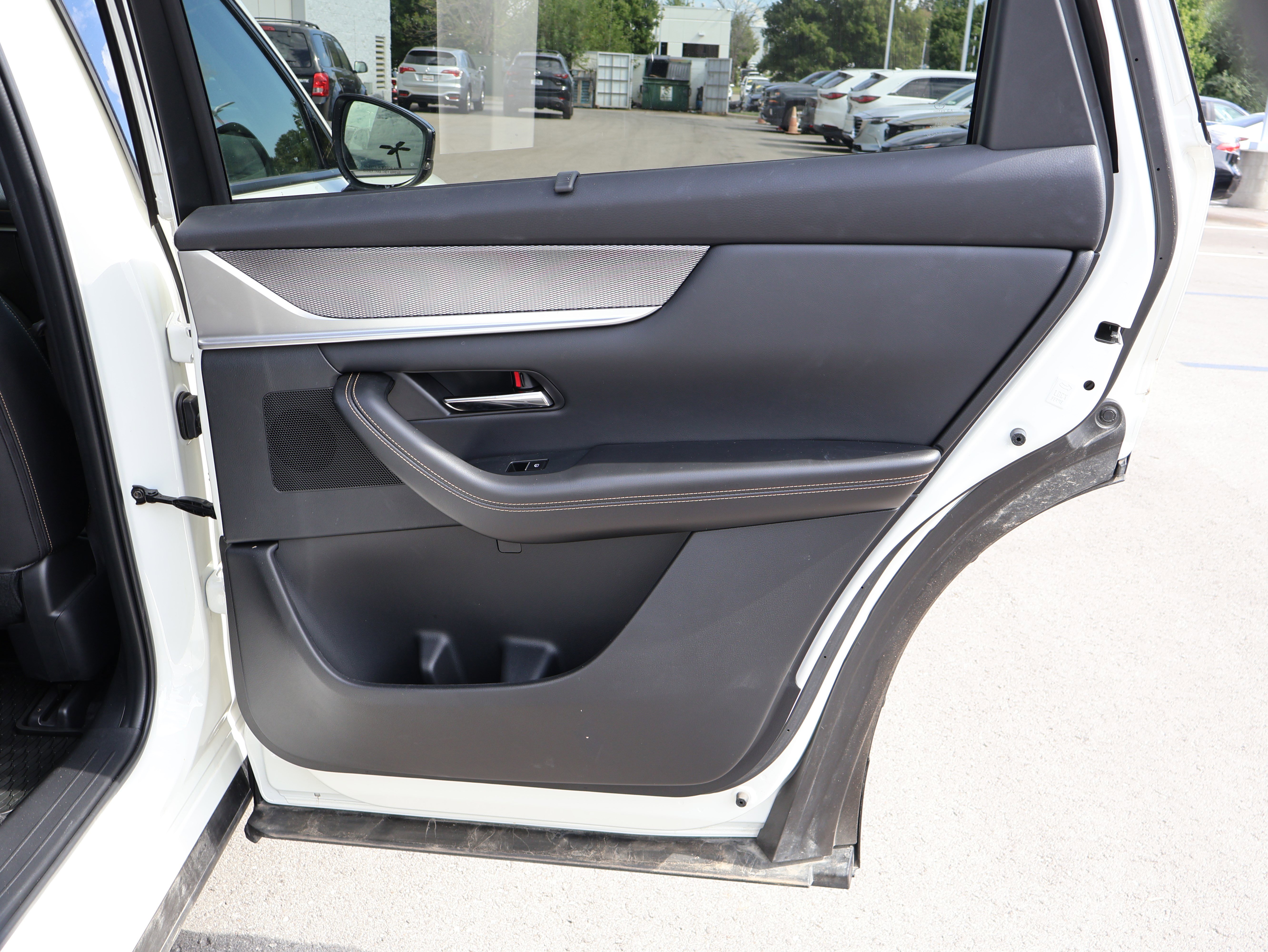 Used 2025 MAZDA CX-70 3.3 Turbo w/ Premium Package image 14