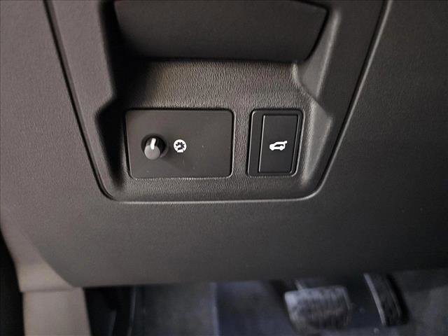 New 2026 Land Rover Range Rover Velar S image 27