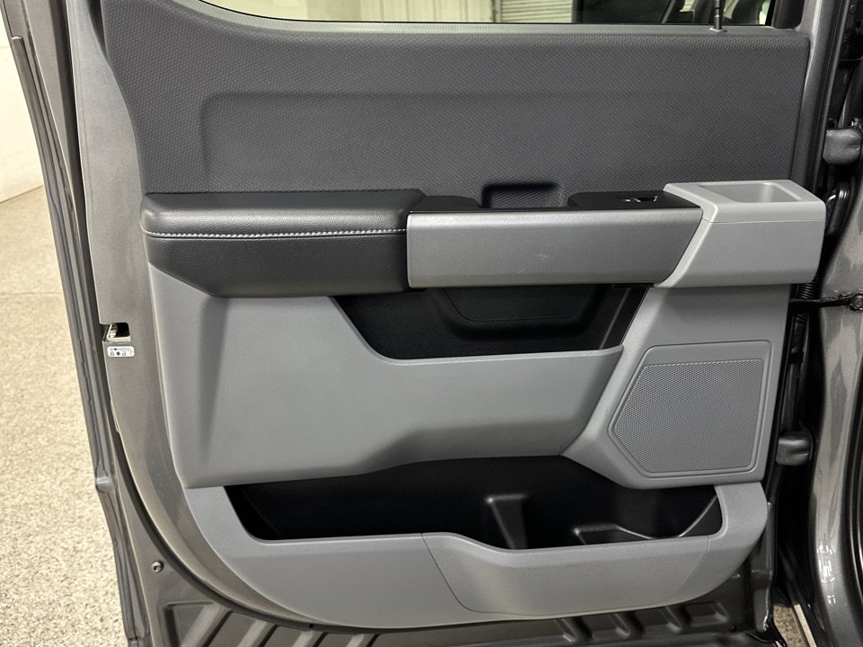 Used 2022 Ford F150 XLT w/ Trailer Tow Package image 14