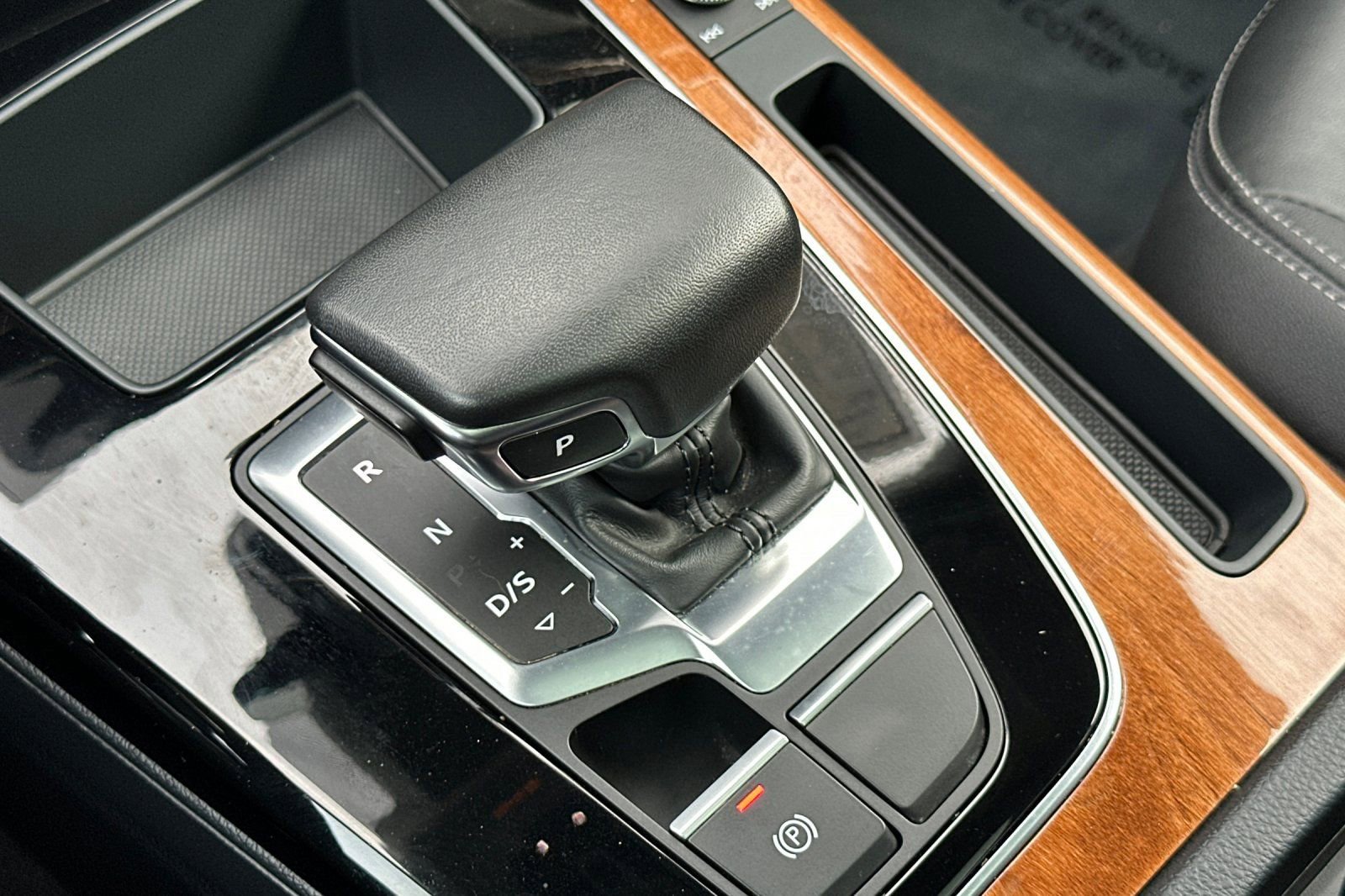 Used 2023 Audi Q5 2.0T Premium w/ Convenience Package image 25