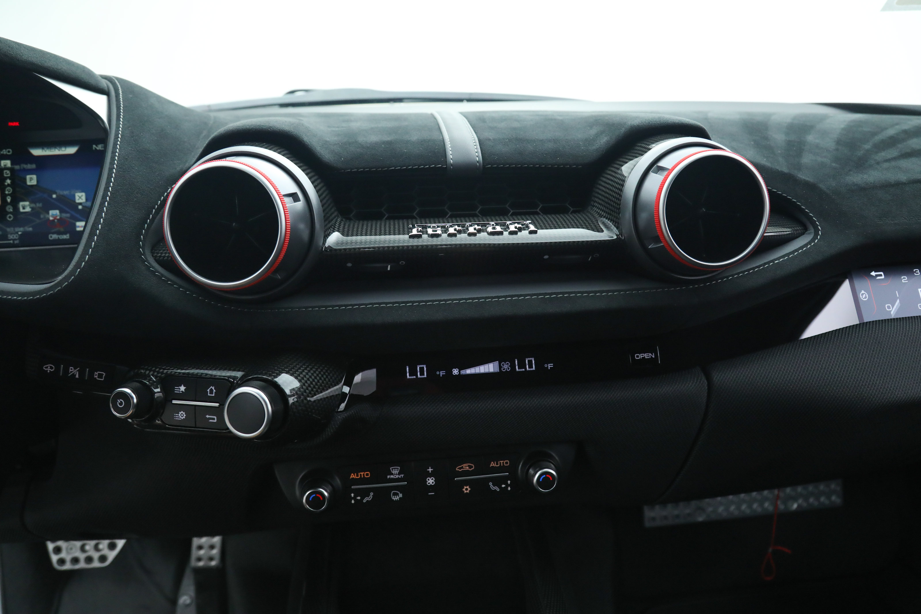 Certified 2022 Ferrari 812 Competizione RWD image 33