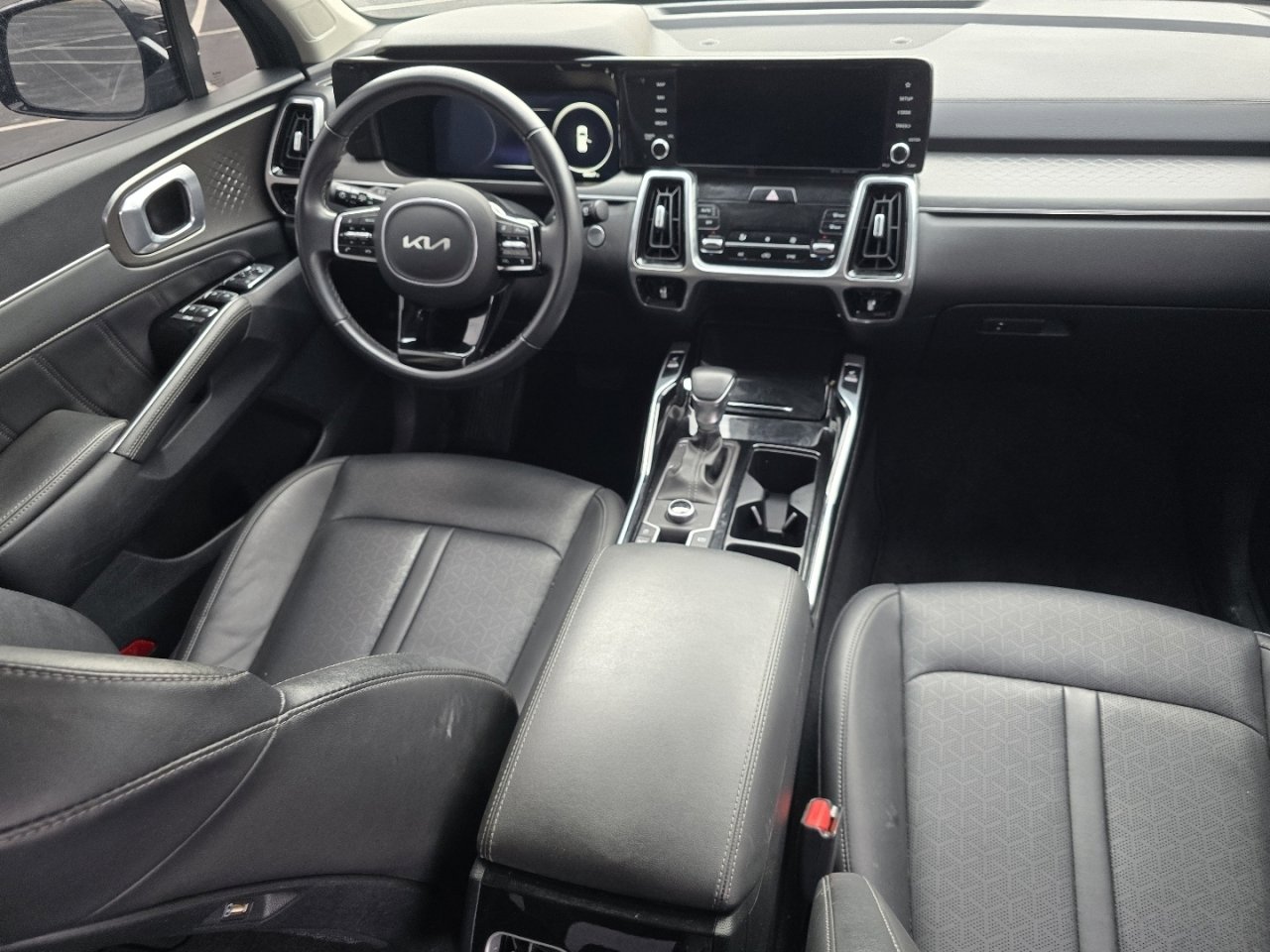 Used 2023 Kia Sorento SX image 23