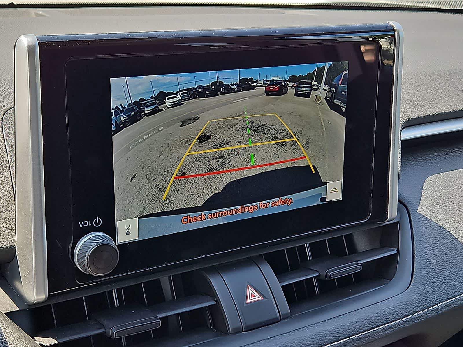 Used 2024 Toyota RAV4 XLE FWD image 20