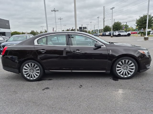 Used 2013 Lincoln MKS FWD image 2