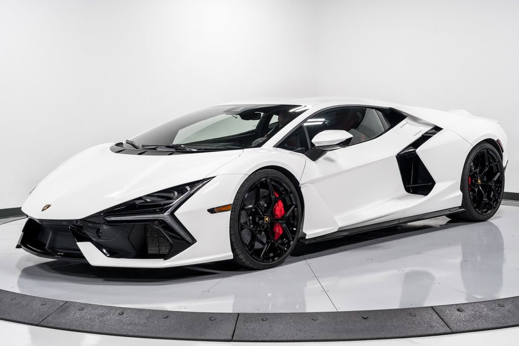 Used 2025 Lamborghini Revuelto image 7