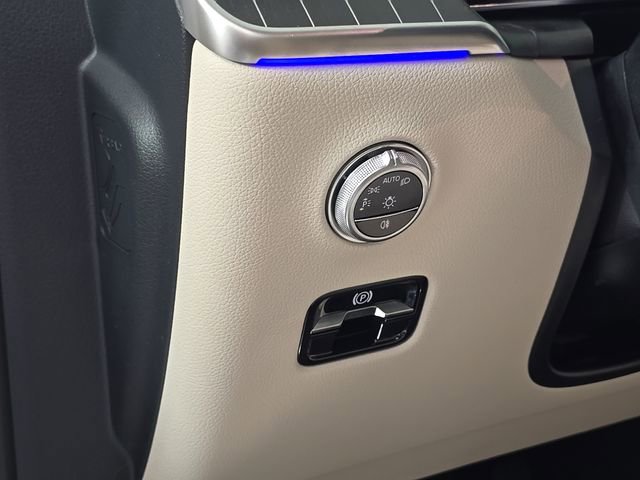 New 2026 Mercedes-Benz GLC 350e 4MATIC image 18