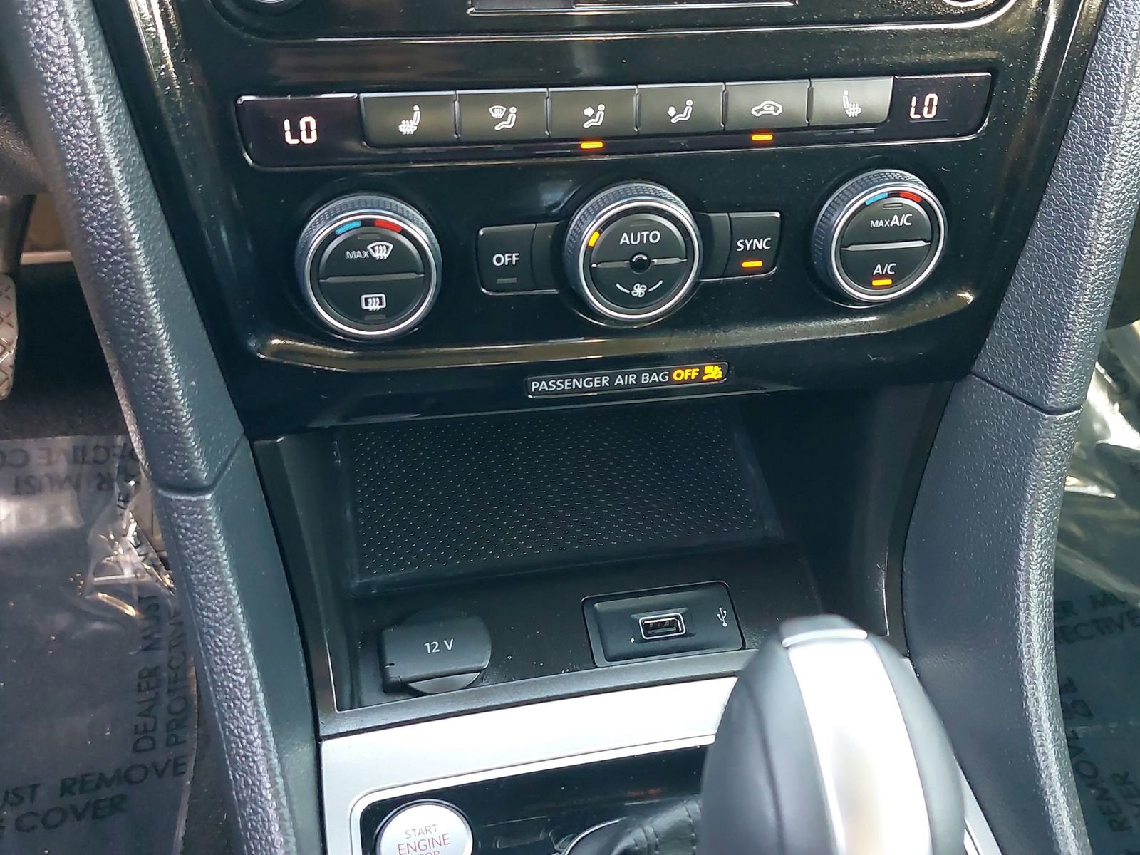 Used 2022 Volkswagen Passat 2.0T SE image 23