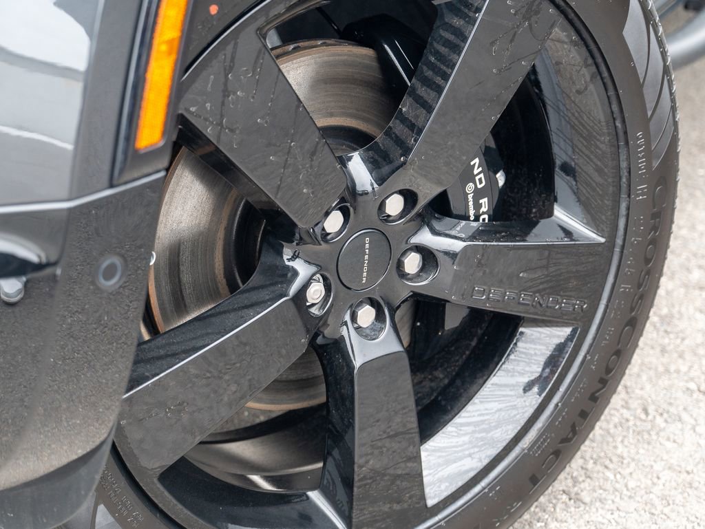 New 2026 Land Rover Defender 110 V8 image 9