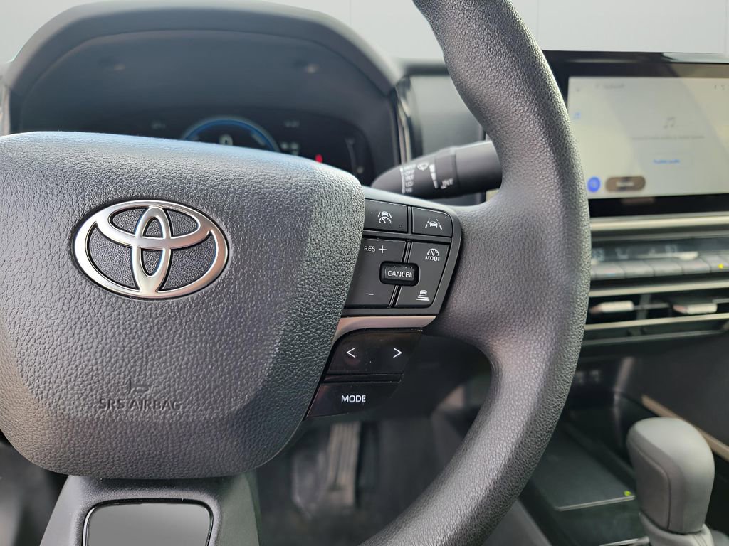 Used 2025 Toyota Camry LE image 16