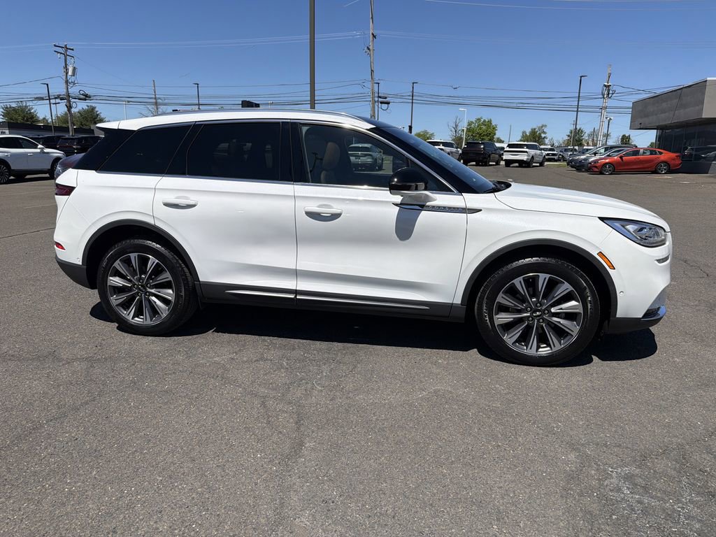Certified 2022 Lincoln Corsair Reserve w/ Equipment Group 201A AWD/4WD image 6