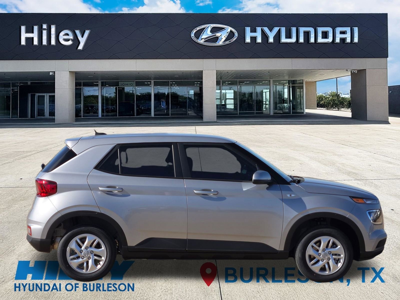 New 2026 Hyundai Venue SE image 3