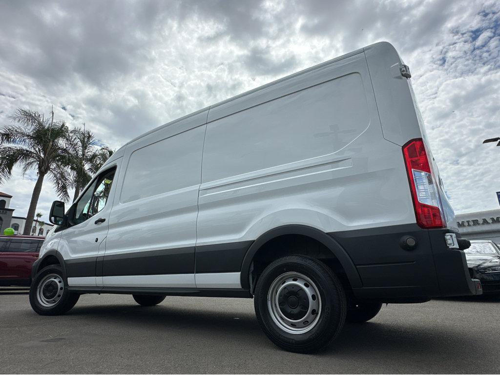 Used 2016 Ford Transit 150 148 Medium Roof RWD image 3