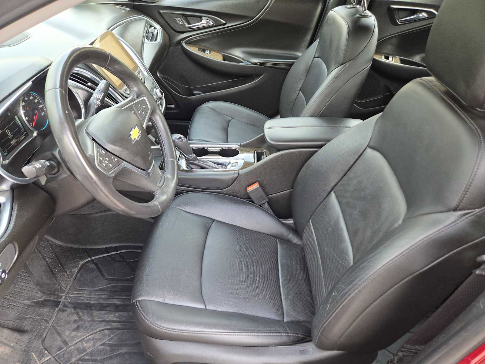 Used 2018 Chevrolet Malibu Premier w/ Premier Sun and Wheel Package image 13