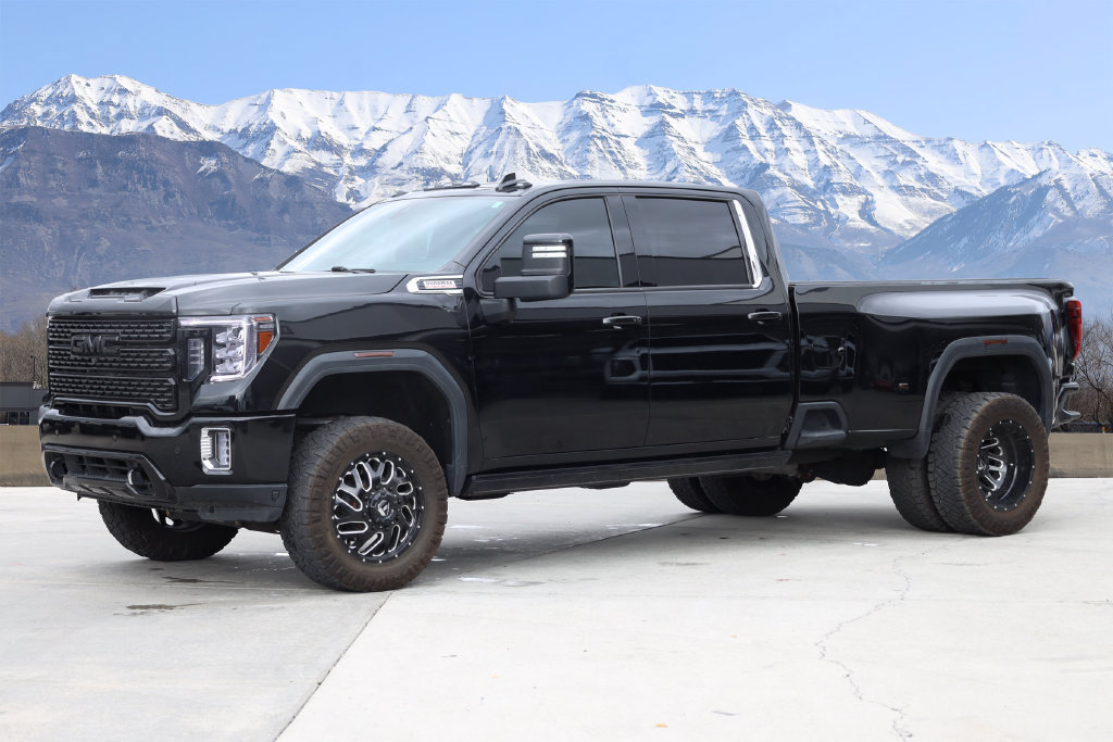 Used 2021 GMC Sierra 3500 Denali w/ Denali Ultimate Package AWD/4WD image 2