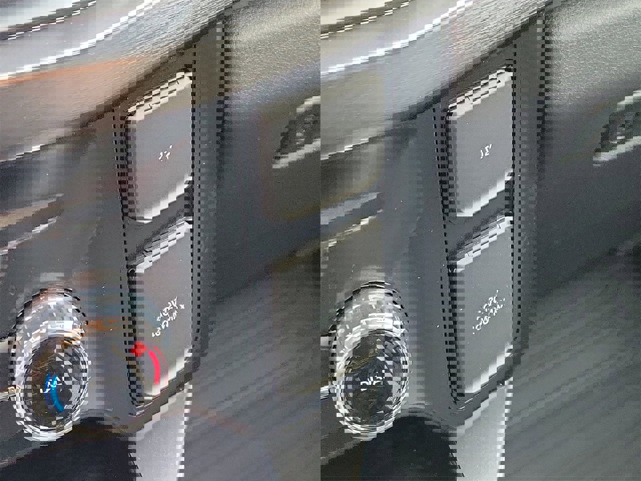 Used 2024 Ford F250 Lariat w/ Lariat Ultimate Package image 27