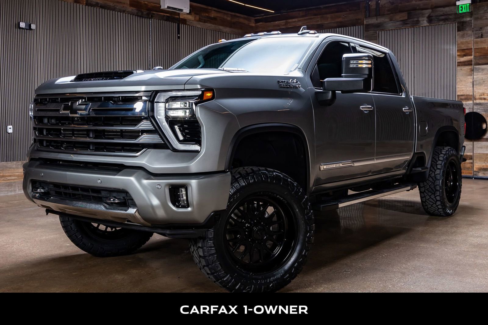 Used 2024 Chevrolet Silverado 2500 High Country w/ High Country Premium Package AWD/4WD image 5