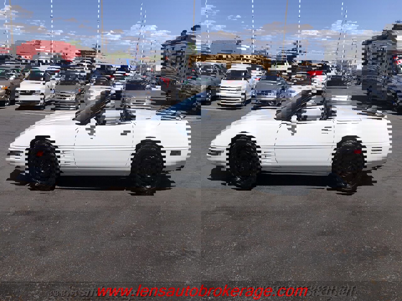 Used 1992 Chevrolet Corvette Convertible RWD image 7