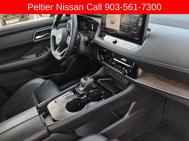 Used 2024 Nissan Rogue Platinum w/ Platinum Premium Package FWD image 13