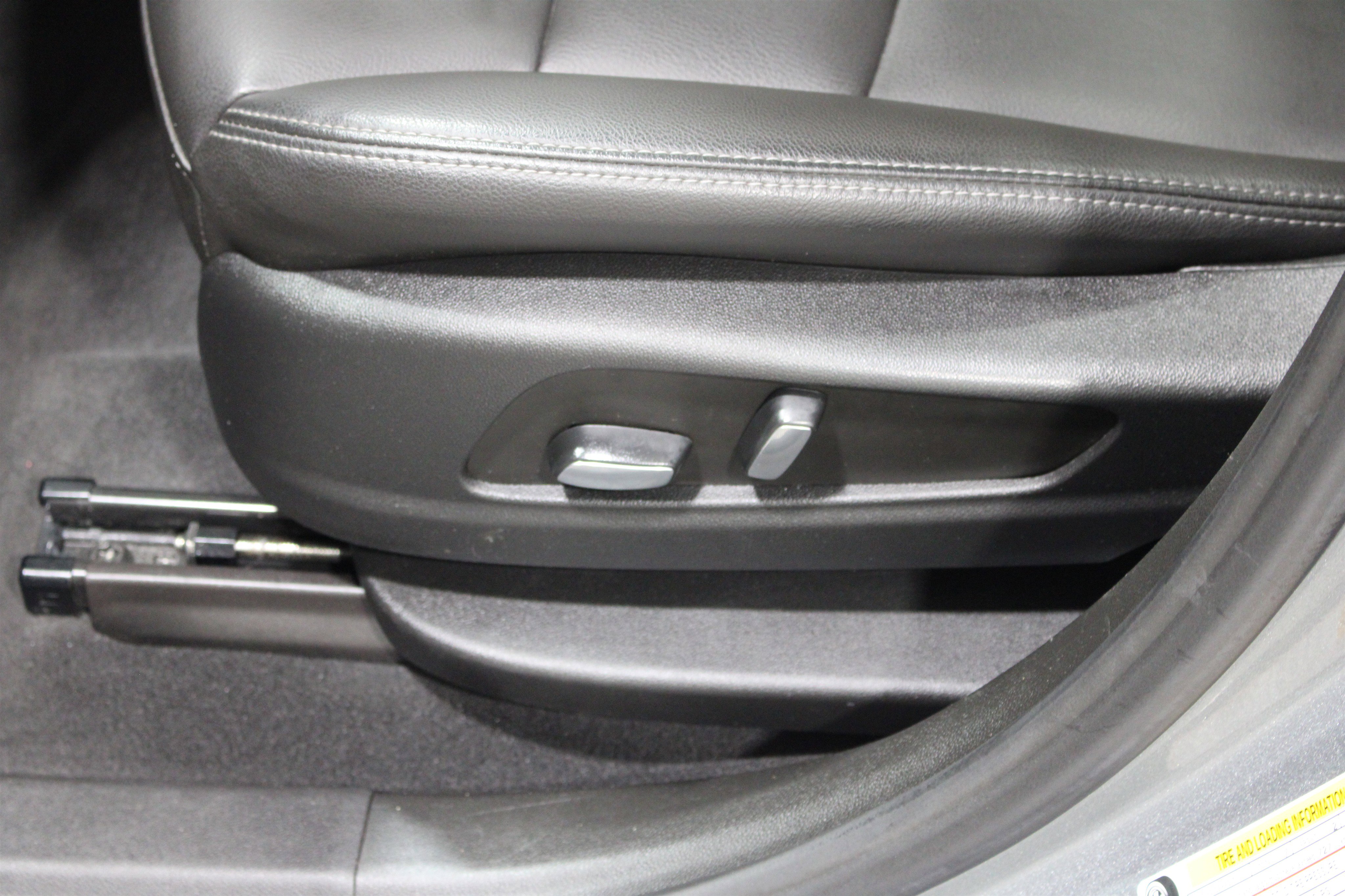 Certified 2024 Cadillac XT6 Luxury image 5