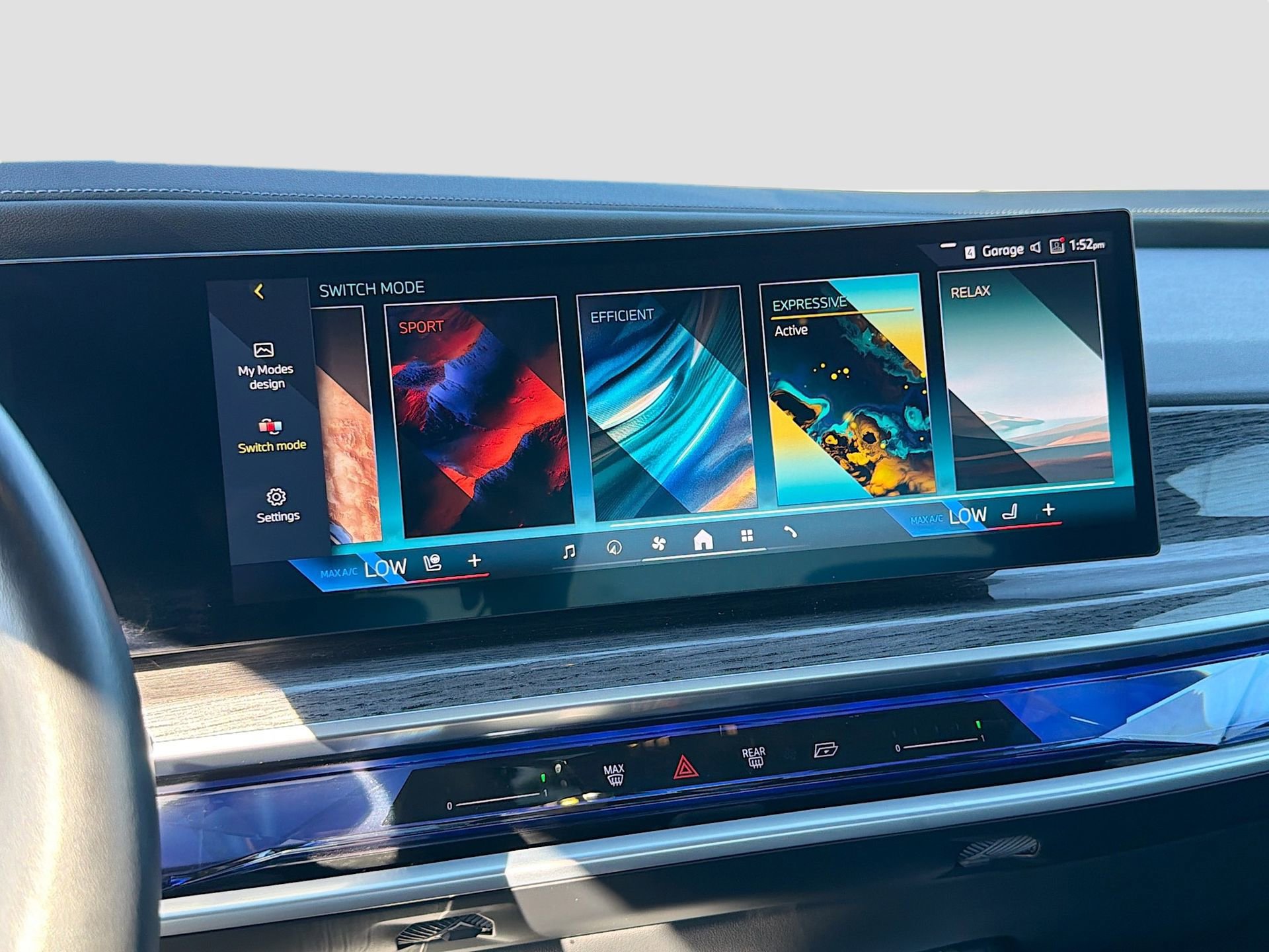 Certified 2024 BMW 740i image 31