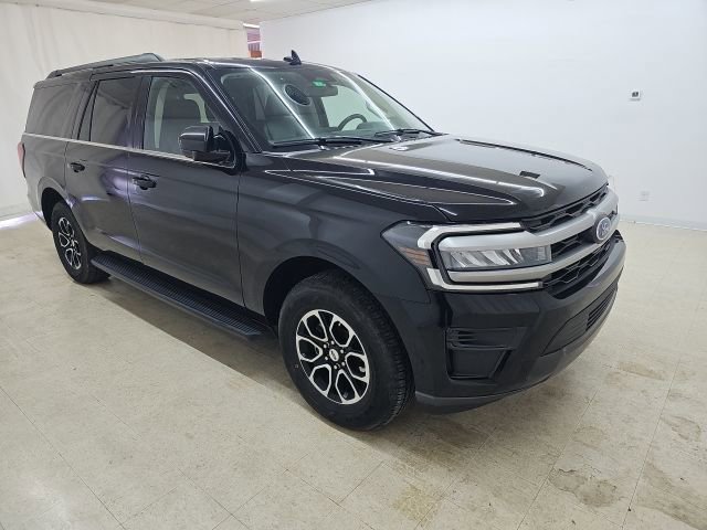 Used 2024 Ford Expedition Max XLT image 17