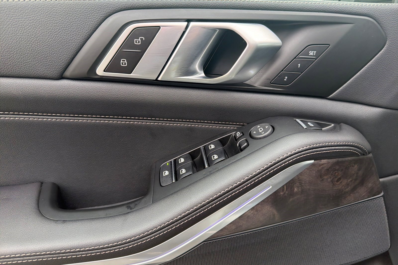 Certified 2023 BMW X5 xDrive45e w/ Climate Comfort Package image 12