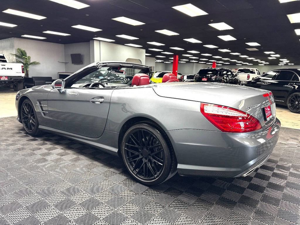 Used 2016 Mercedes-Benz SL 550 image 15