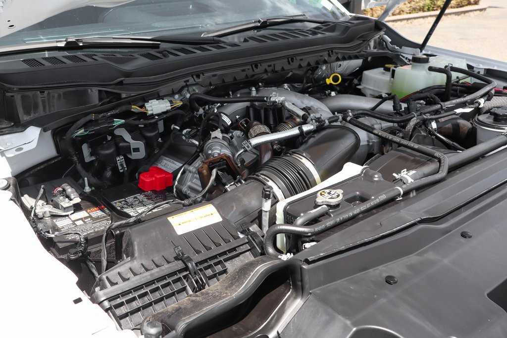 Used 2024 Ford F450 XL w/ XL Chrome Package image 13