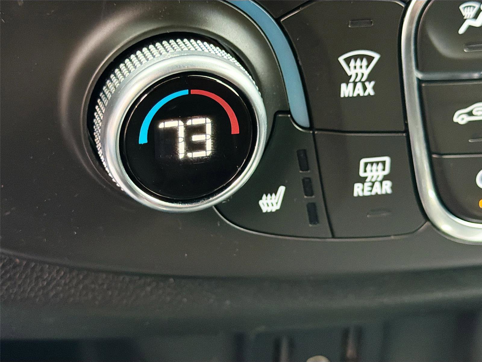 Used 2022 Chevrolet Traverse LT image 20