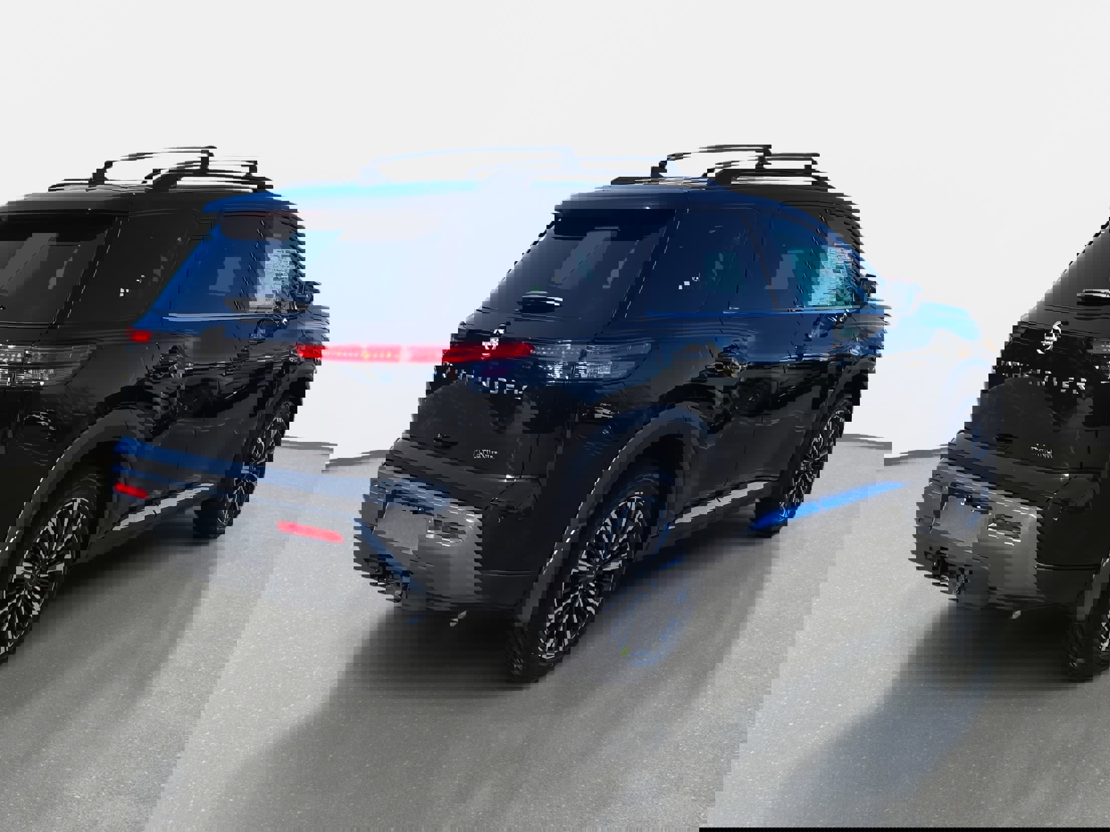 New 2026 Nissan Pathfinder Platinum image 5