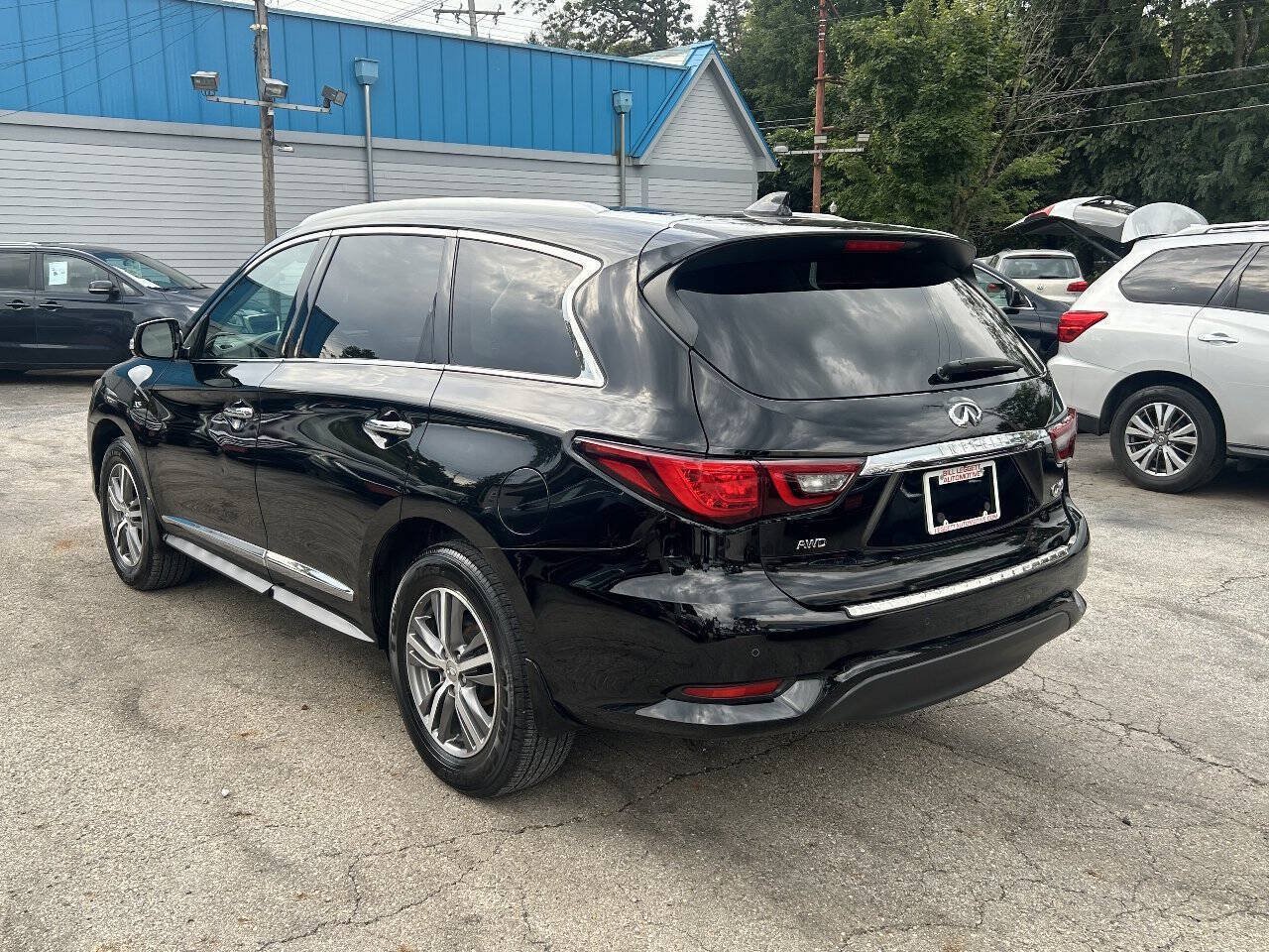 Used 2020 INFINITI QX60 Luxe w/ Essential Package AWD/4WD image 11