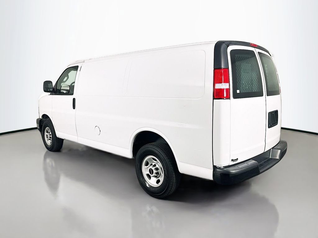 Used 2023 GMC Savana 2500 w/ Driver Convenience Package image 5
