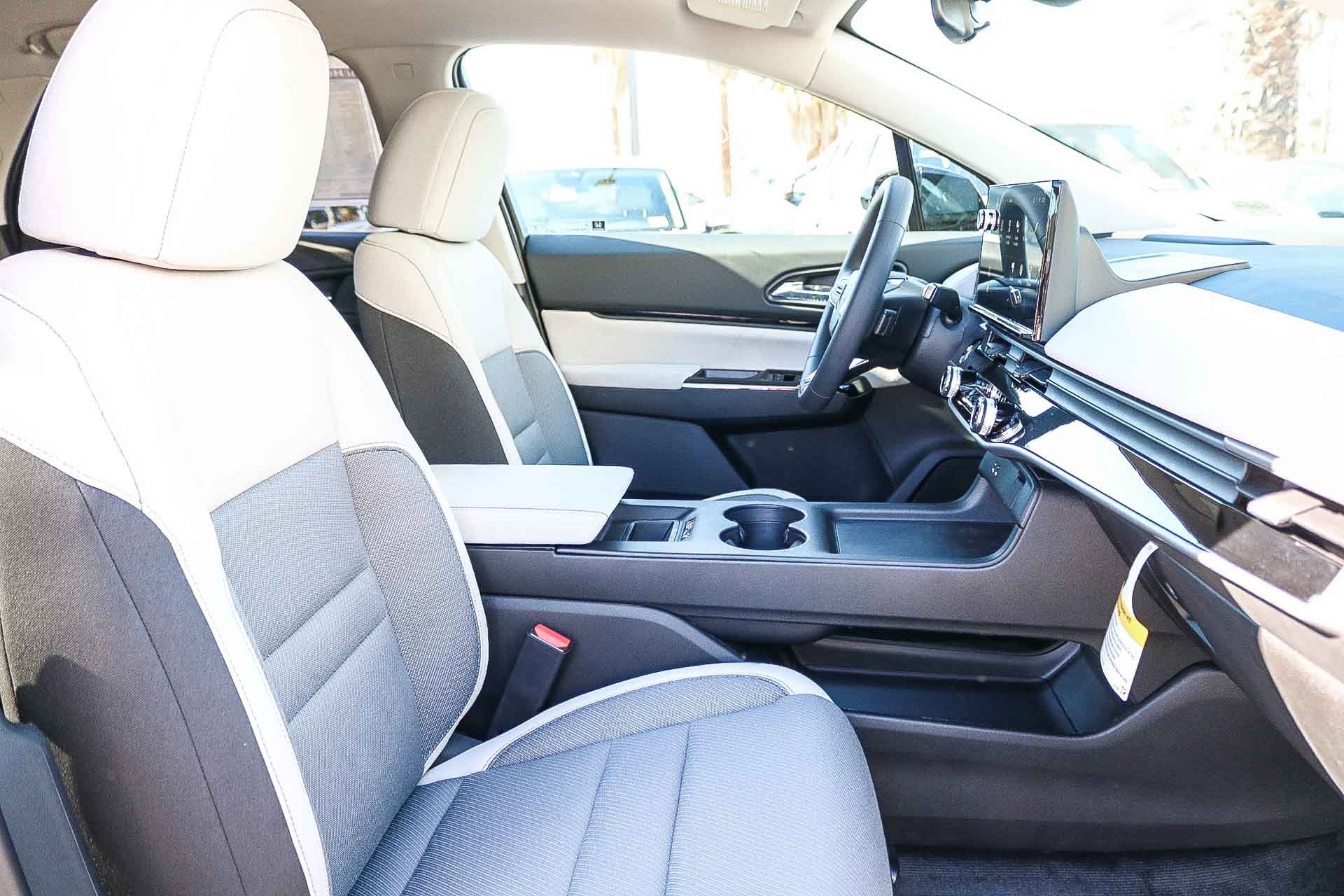 New 2025 Honda Prologue EX image 19