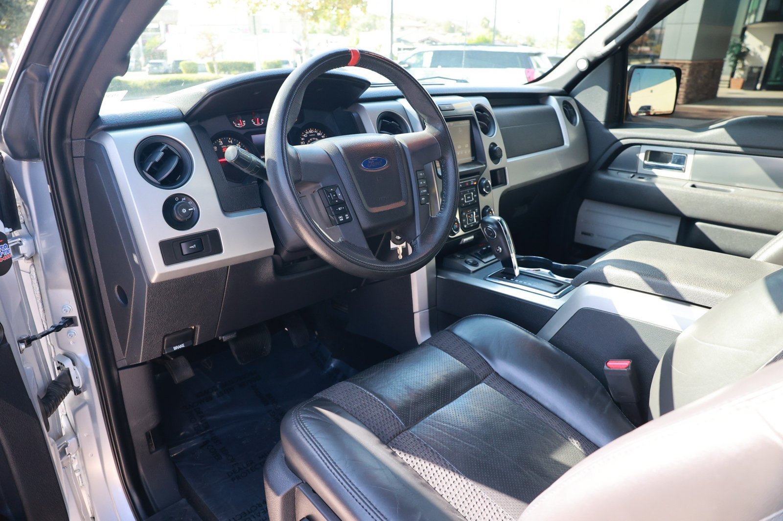 Used 2013 Ford F150 Raptor w/ Luxury Equipment Group AWD/4WD image 18