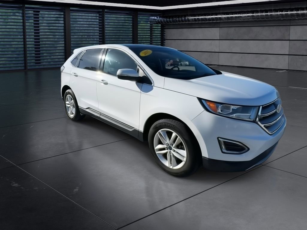 Used 2015 Ford Edge SEL w/ Equipment Group 201A image 2