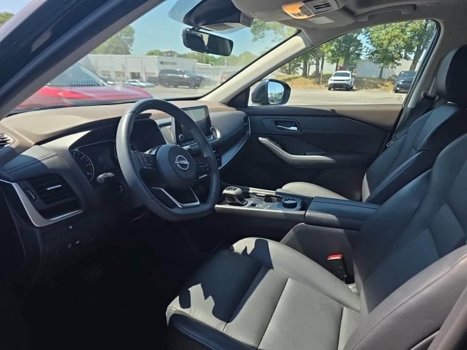 Certified 2023 Nissan Rogue SV w/ SV Premium B Package AWD/4WD image 12