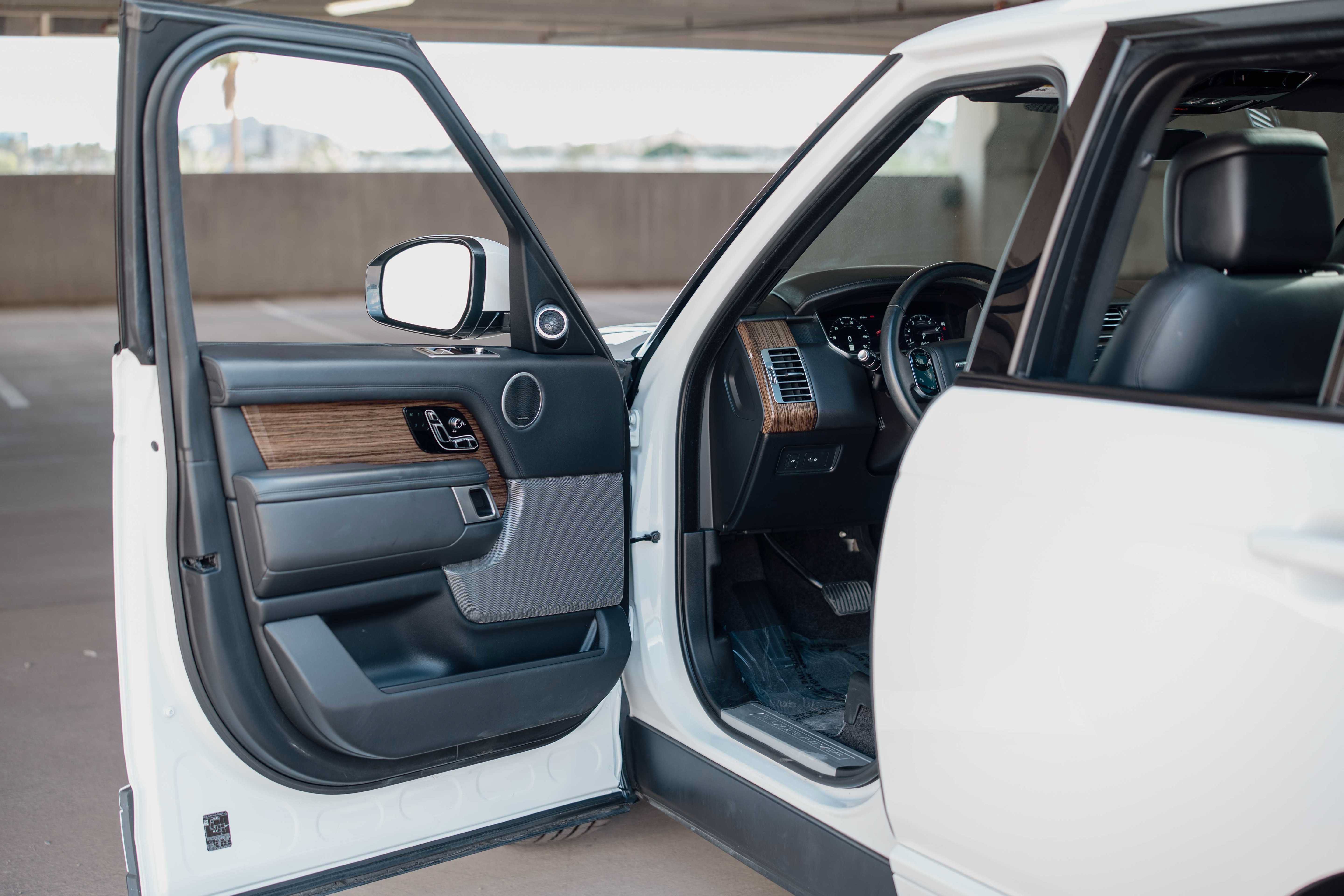 Used 2019 Land Rover Range Rover HSE AWD/4WD image 11