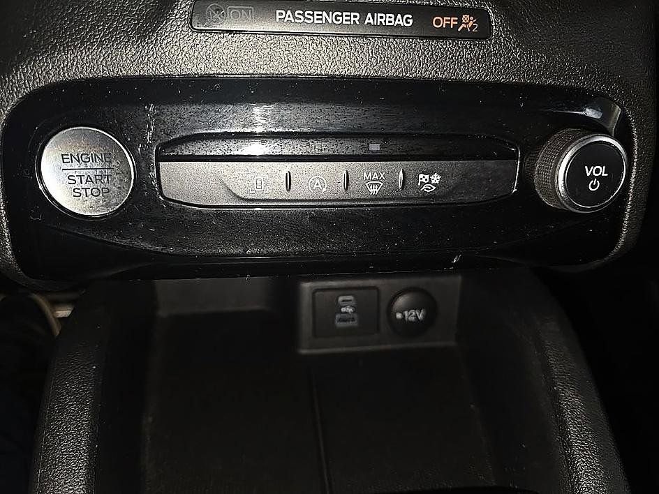 Used 2023 Ford Escape ST-Line w/ Tech Pack #1 AWD/4WD image 23