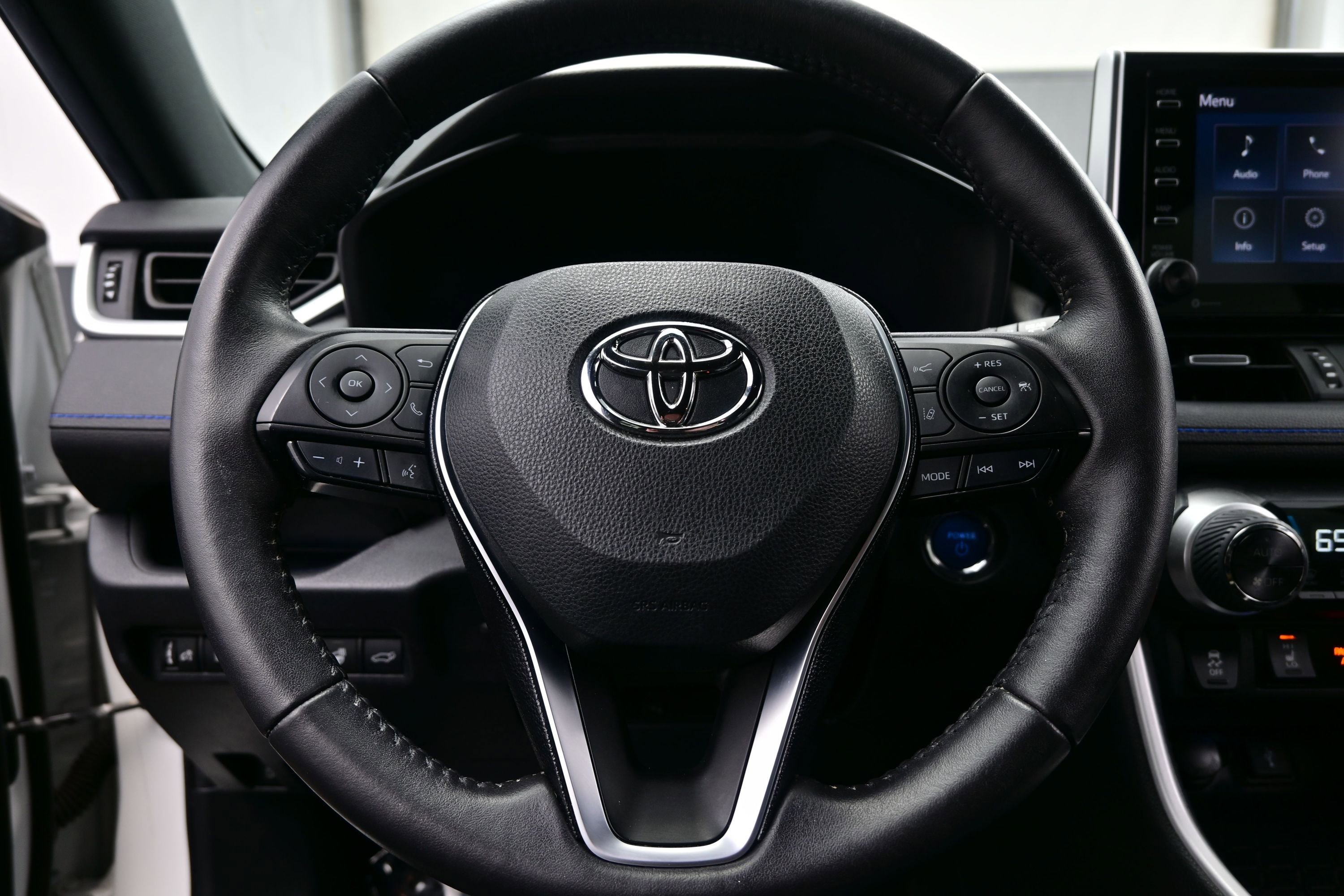 Used 2020 Toyota RAV4 XSE w/ XSE Grade Weather Package AWD/4WD image 24