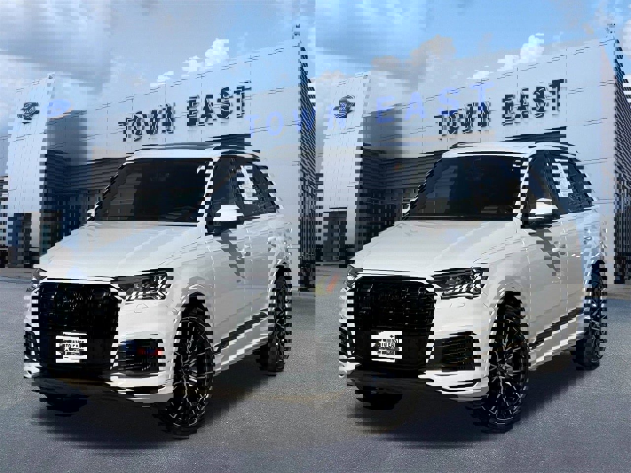 Used 2021 Audi Q7 3.0T Prestige w/ Prestige Package