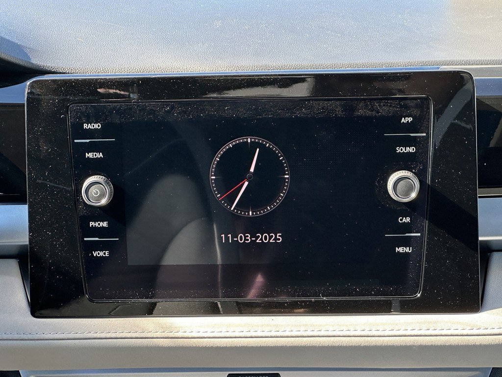 New 2025 Volkswagen Taos SE image 12